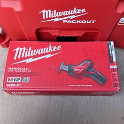 Milwaukee M12 Hackzall M12 Recip Saw Kit 