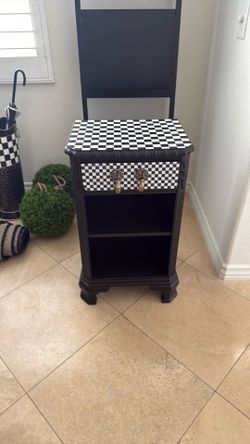 Vintage Refurbished black white checkered table