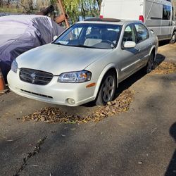 2000 Nissan Maxima