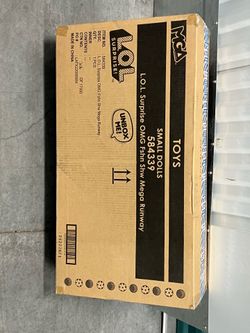 L.O.L. Surprise! O.M.G. Fashion Show Mega Runway – Factory Sealed (NEW)