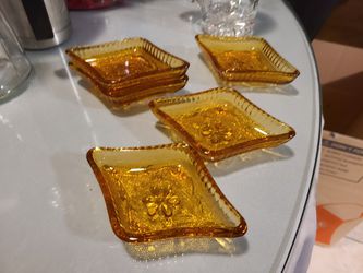 Tiara glassware tidbit dishes