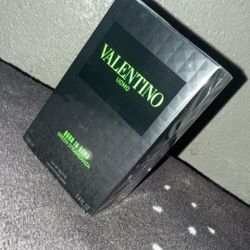 Valentino Uomo Born in Roma Green Stravaganza Eau de Toilette 3.4 oz