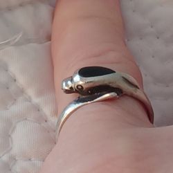 Vtg.sterling Silver Onyx Head" DOLPHIN" RING- Sz5.5