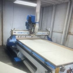 CNC Router With Automatic Tool Changer 