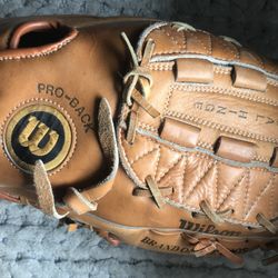 Wilson Glove 