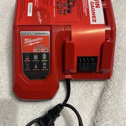 Milwaukee Rapid Charger 