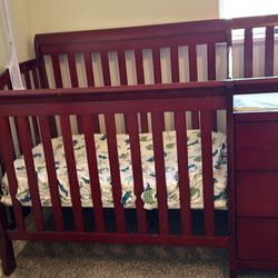 Crib with Changing Table And Drawers