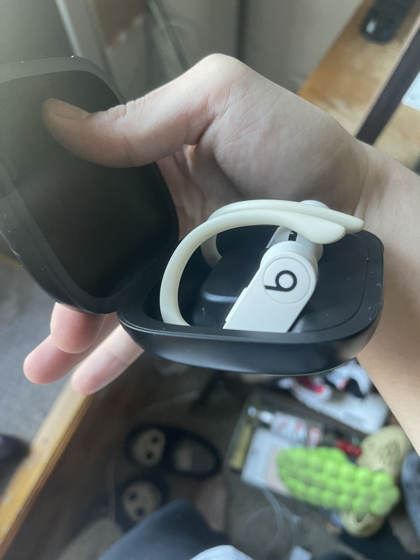 Powerbeats Pro
