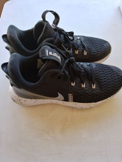 Nike Air zoom LeBron Witness basketball shoes size 11