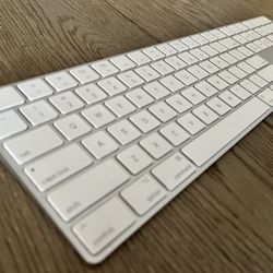 Apple Magic Keyboard