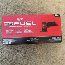 Milwaukee M12  Sander