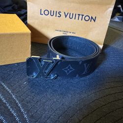 Louis Vuitton Authentic Belt