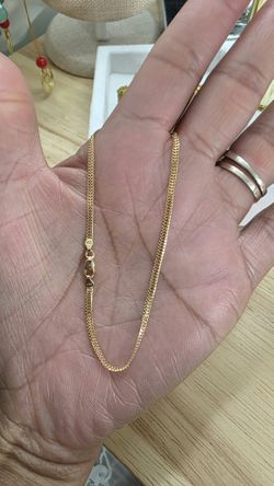 Beautiful 18 Karat Saudi Gold Carpet Bracelet Size 7.5