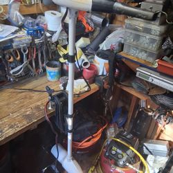 Like New 50 Lb Thrust Trolling Motor Salt Water Series 