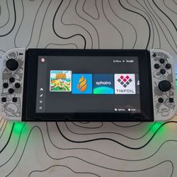 Custom V1 Nintendo Switch – Tri-OS (CFW + Linux + Android) – Pro Controller + 400GB SD + Box