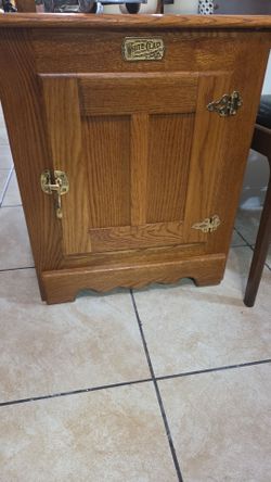 White Clad Oak side Table