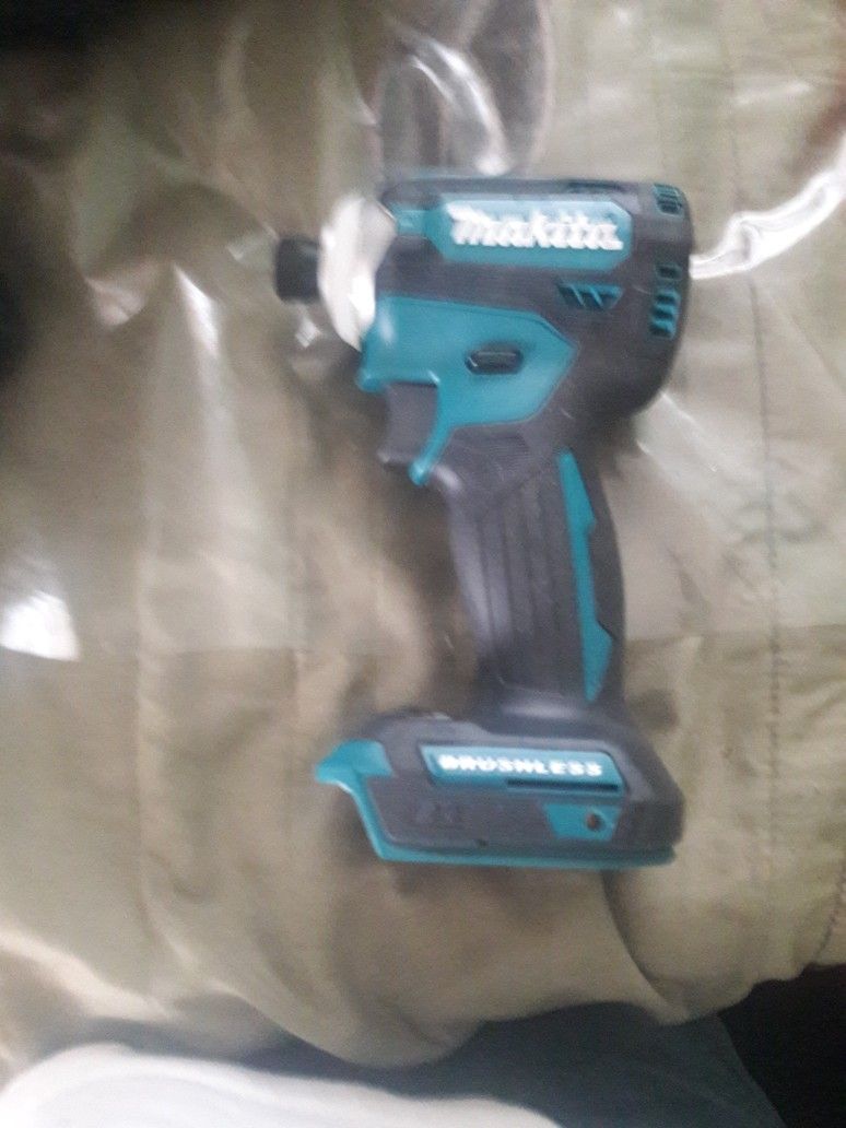 New Makita 1/4 Hex Impact Tool Only