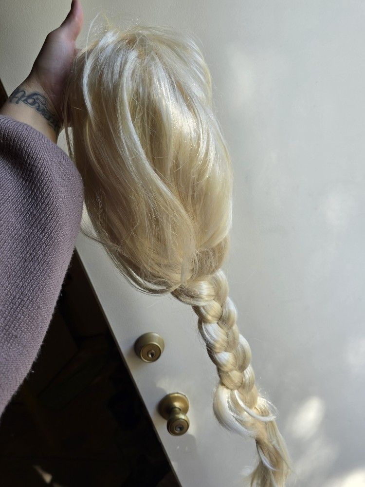Elsa Costume WIG ONLY