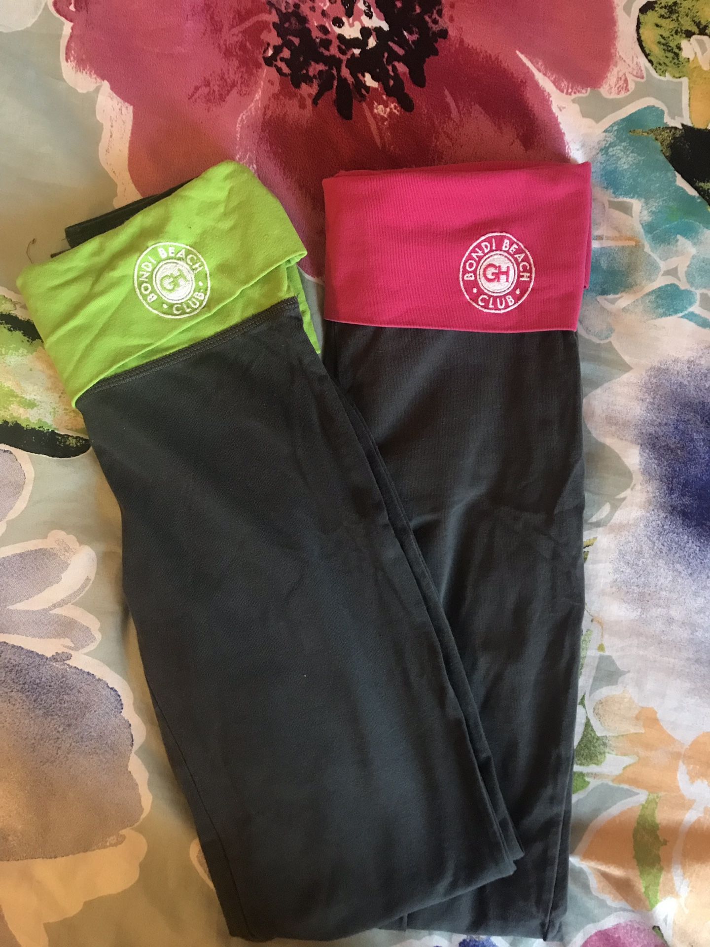 Gilly Hicks yoga leggings