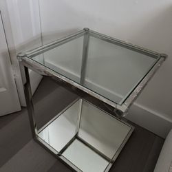 Modani Side Table 