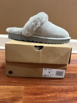 Ugg Slipper