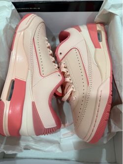Women’s Jordan 2/3 size 9.5