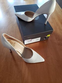 Beautiful For Spring! Vince Camuto Heels Size 5.5