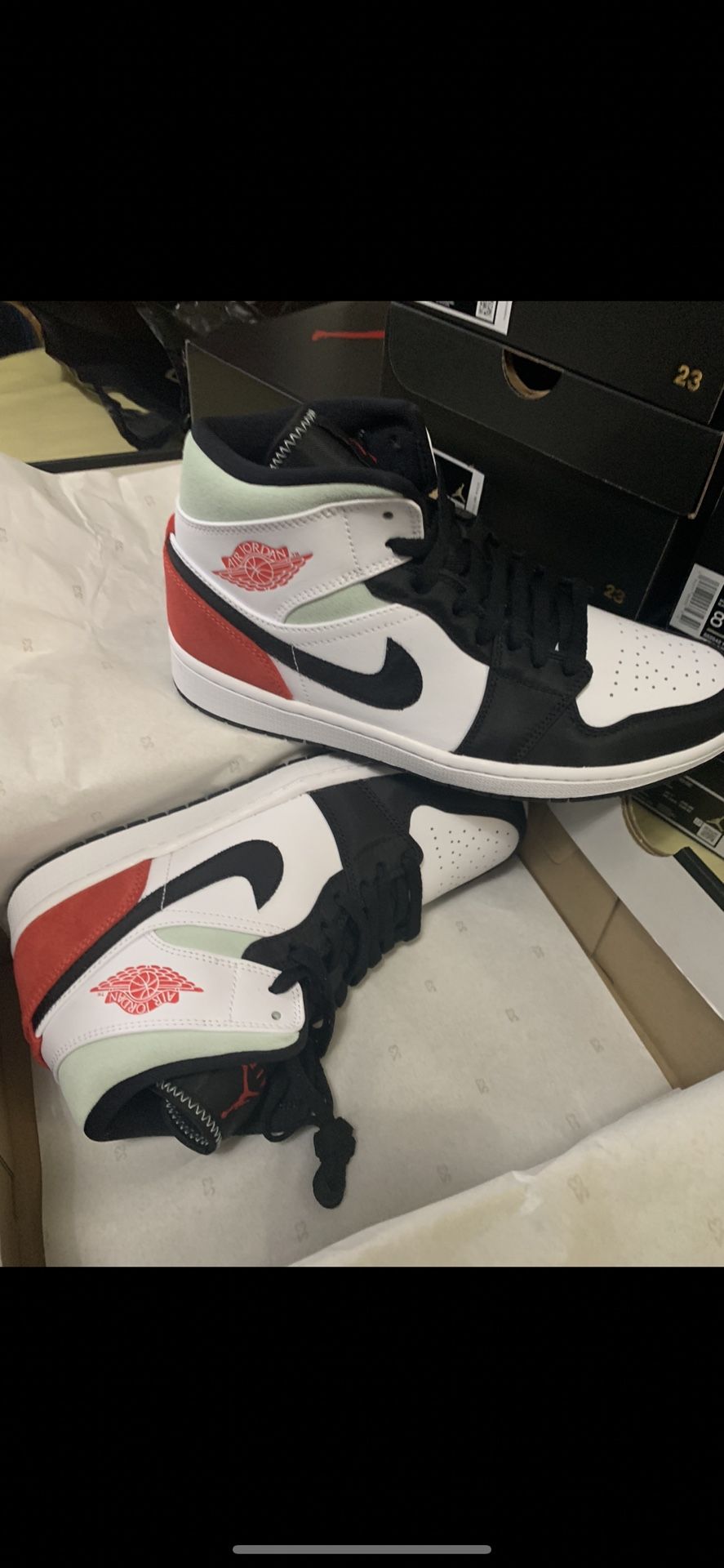 New Jordan 1 Mid Size 8.5