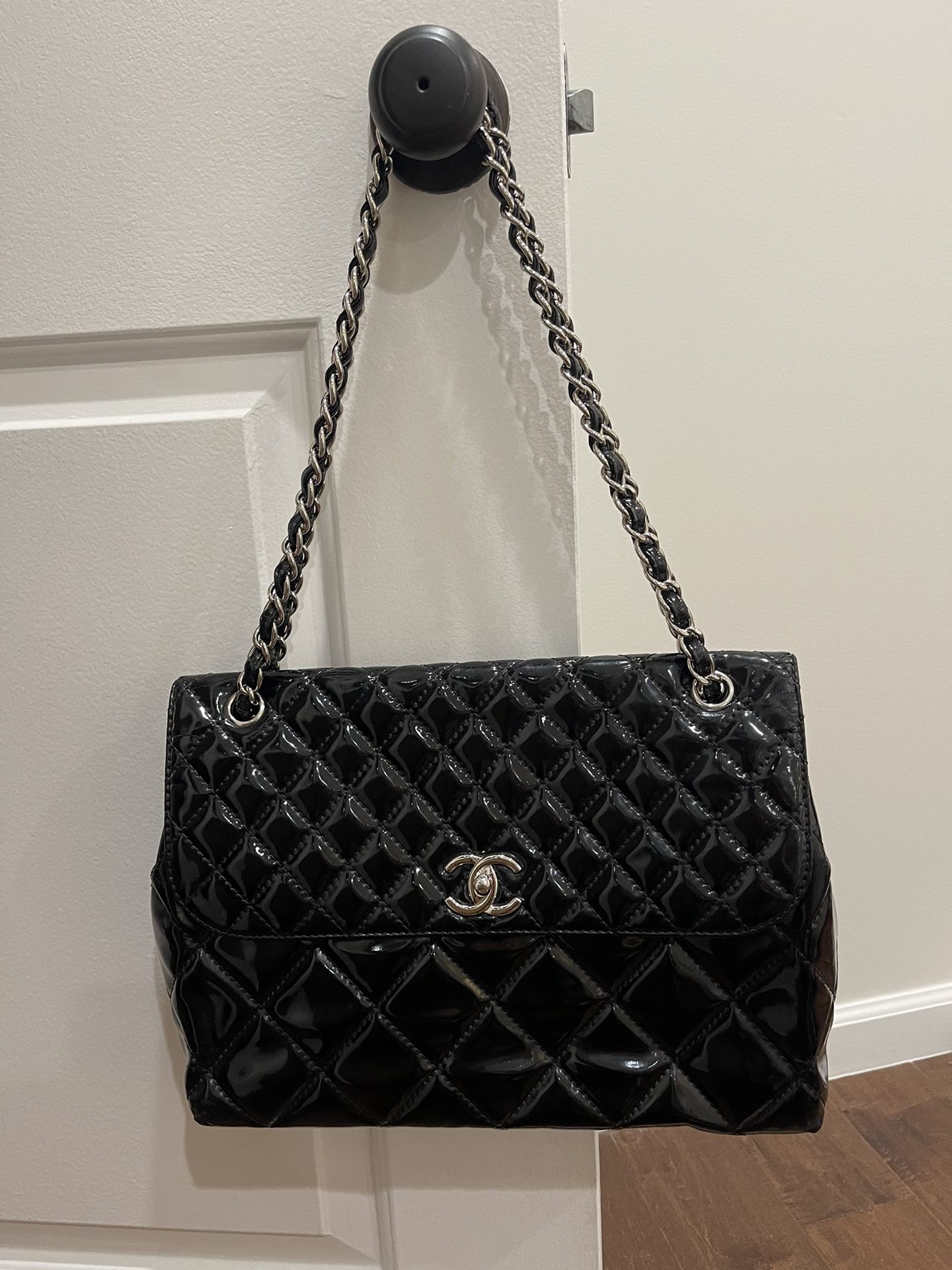 Chanel Business Flap Quilted Bag