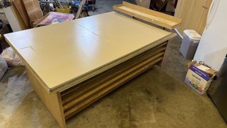 Artist / Hobbyist Work Table