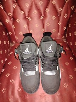 Authentic Air Jordan 4 White Thunder Size 9.5 – Good Condition