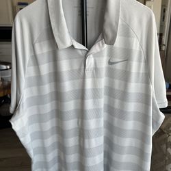 Nike Men’s Polo Golf Shirt/ Mint Condition! No Haggling Please! 