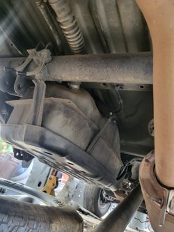 2003 Toyota Sequoia Fuel Tank With Pump
