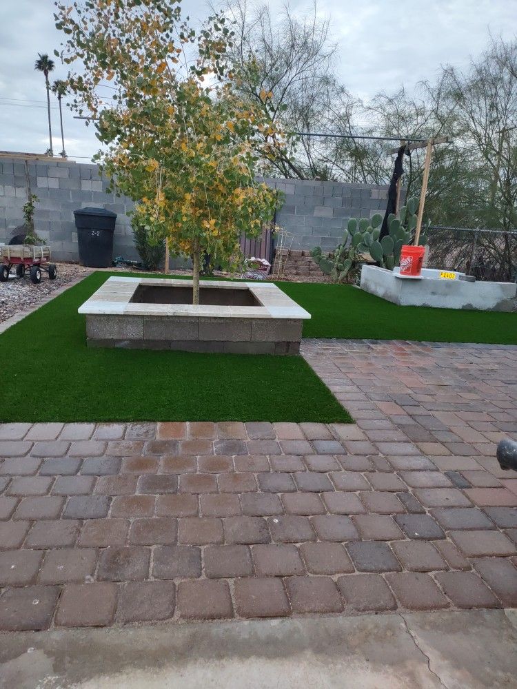 Synthetic Grass, Paver