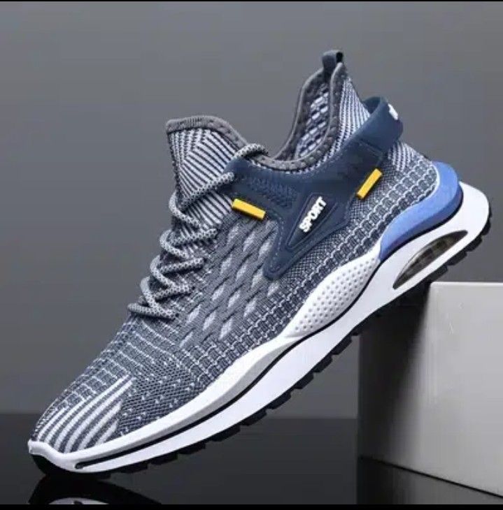 Men's air cushion shoes, breathable soft sneakers for outdoor running