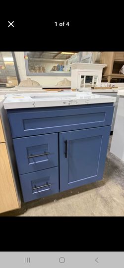 30"  Navy Blue Single Sink Bathroom Vanity with White Quartz Top