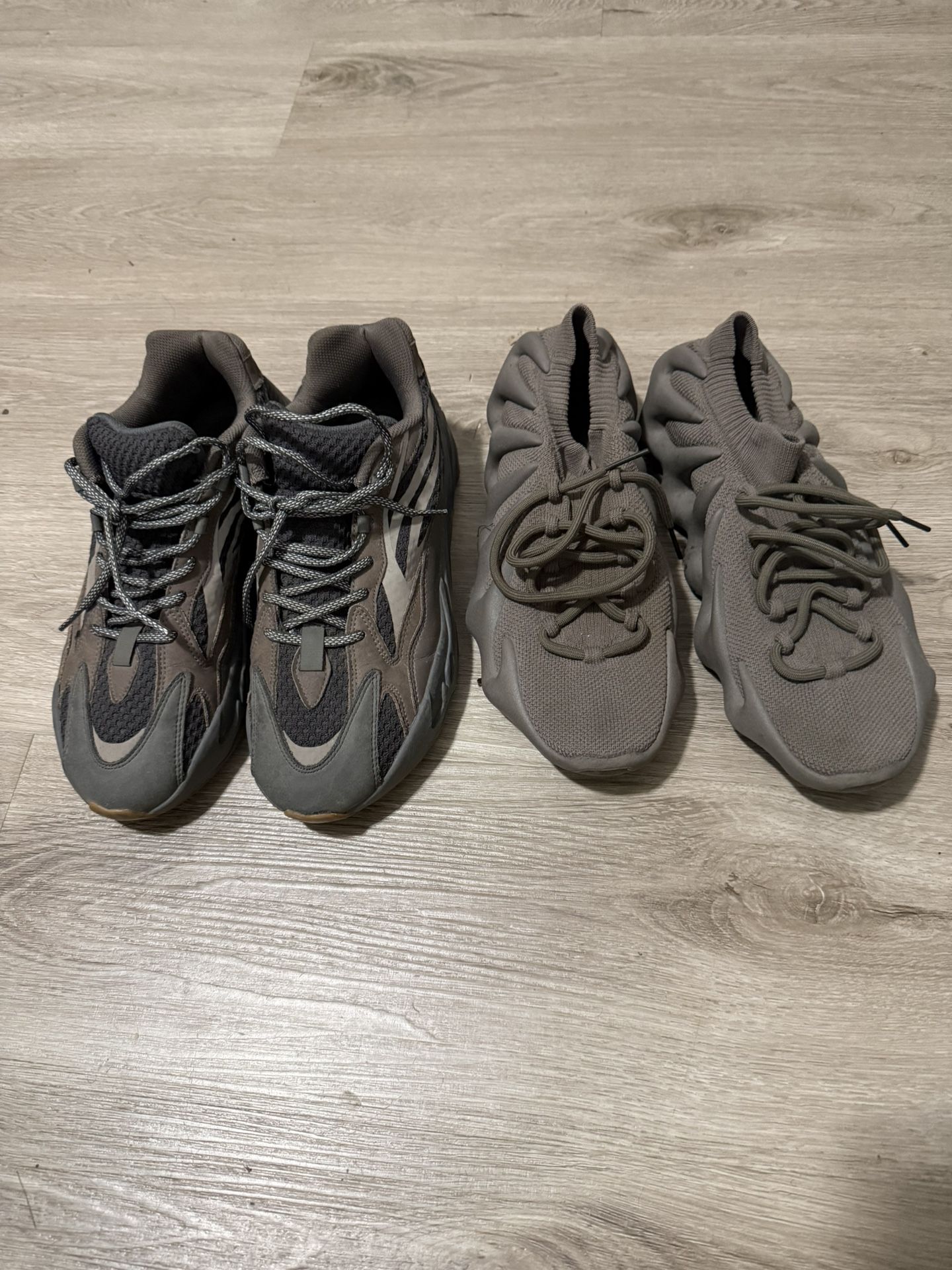 Yeezy 700 V2 Geode/Yeezy 450 cinder