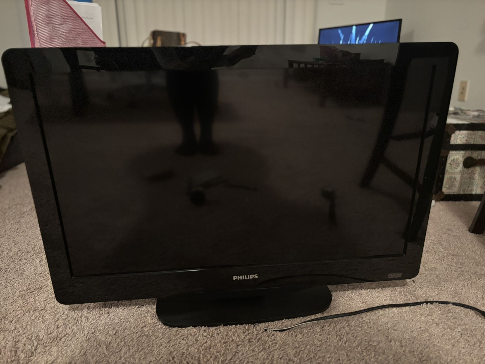 Phillips Like 40 Inch Tv