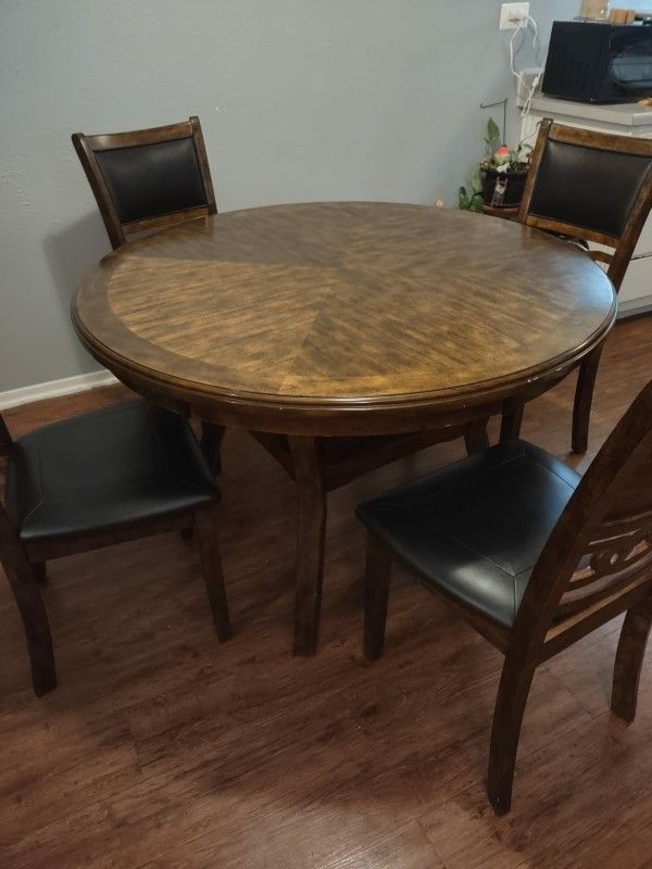 Dining Table Set