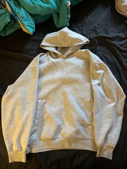 Grey uniqlo hoodie