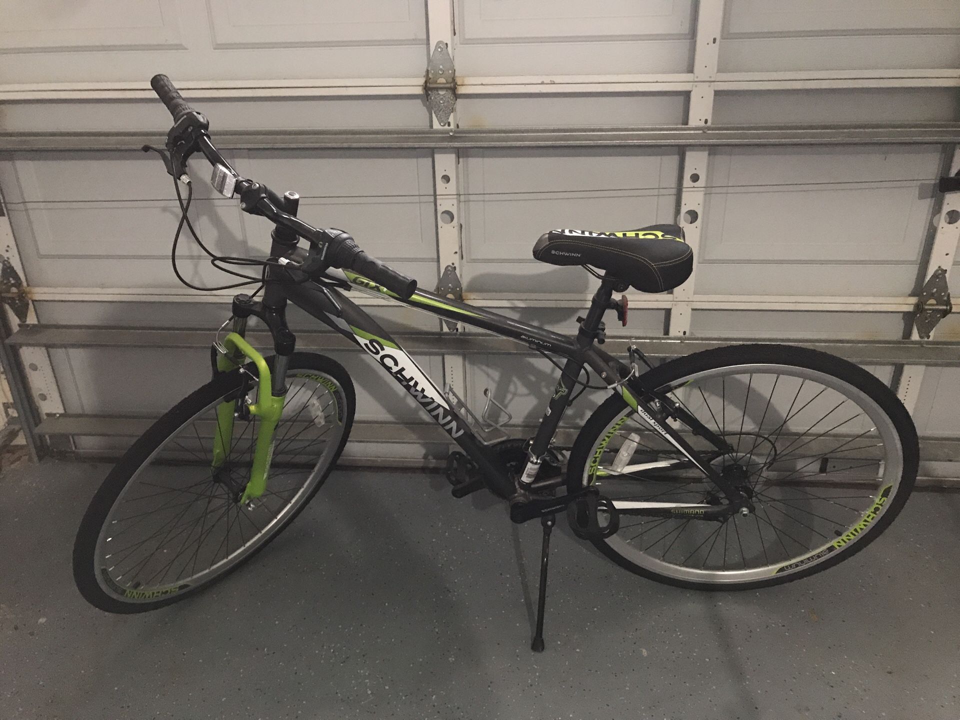 Schwinn GTX1 Bike