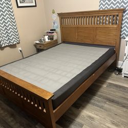 Solid Wood Queen Bedroom Set