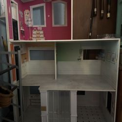 Rainbow High Doll House 