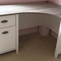 Ameriwood Dover Desk, Federal White and Sonoma Distressed Oak 