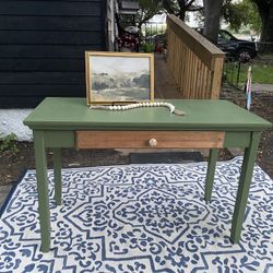 Entry Way: Sofa Table 