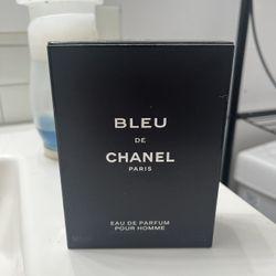 Bleu De Chanel Great Smell Great For The Summer Lemony Smell 
