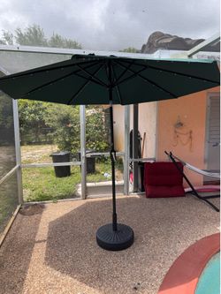 9FT Outdoor Patio Umbrella with Easy Crank