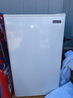 Magic Chef Mini Fridge