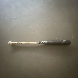 Marucci AM22
