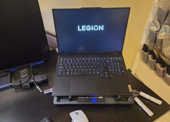 Lenovo Legion 7i Pro Gen 9 i9-14900Hx Rtx 4090
